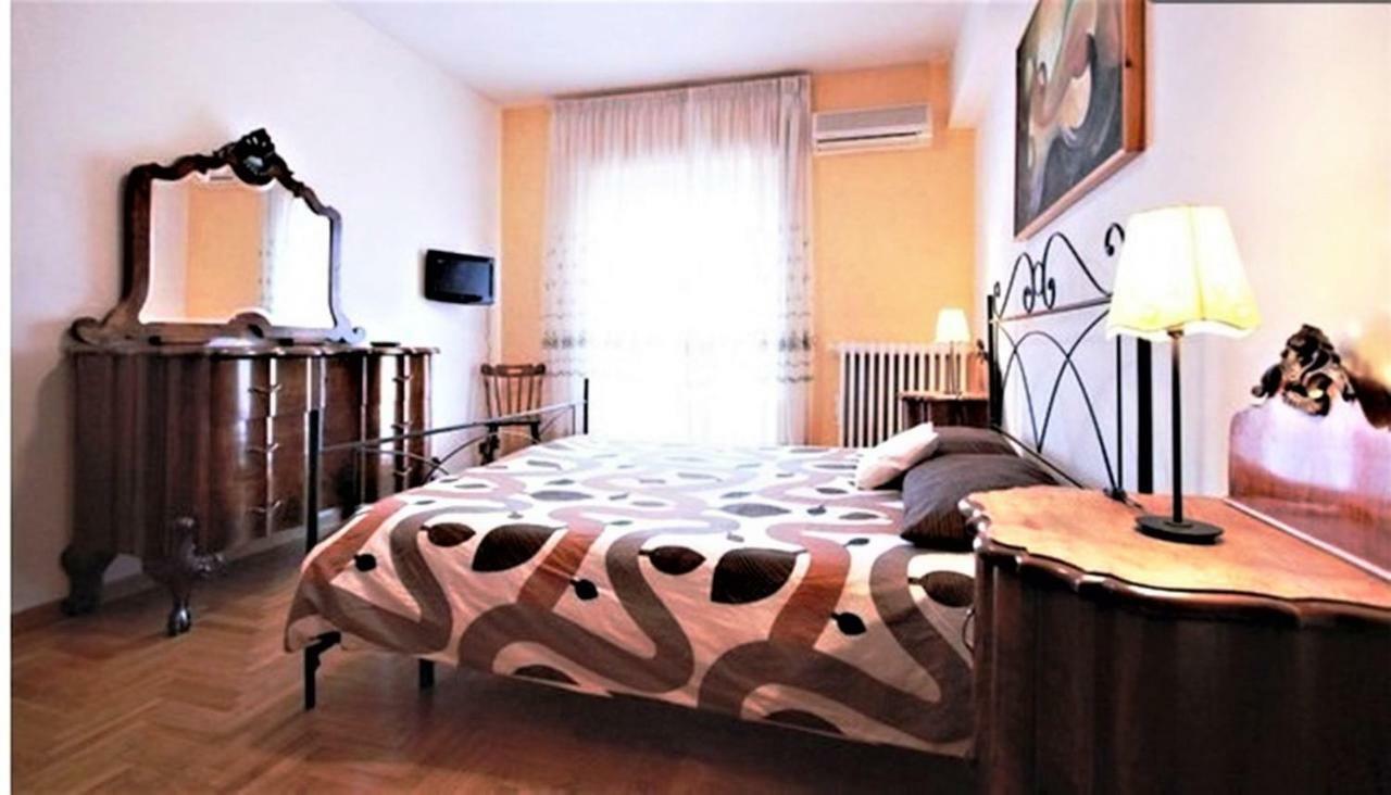 Julias Domus, T Apartment, Metro C Rom Exterior foto